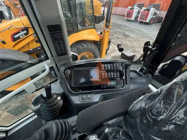 Экскаватор-погрузчик Профессионал PB991S купить в Новокузнецке