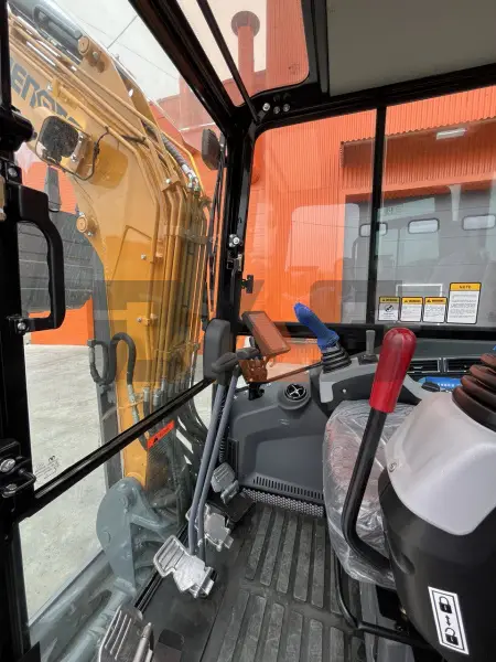 Мини-экскаватор HENGTE HT35 купить в Новокузнецке