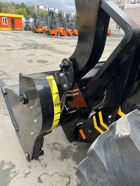 Экскаватор-погрузчик Shanmon 388H Black Edition купить в Новокузнецке