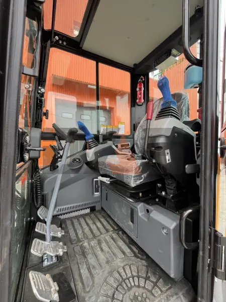 Мини-экскаватор HENGTE HT35 купить в Новокузнецке
