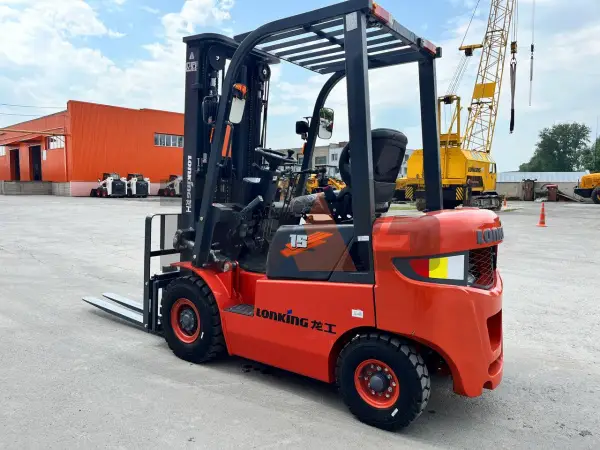 Дизельный вилочный погрузчик Lonking FD15T купить в Новокузнецке