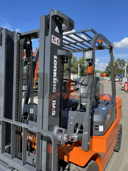 Дизельный вилочный погрузчик Lonking FD30T купить в Новокузнецке