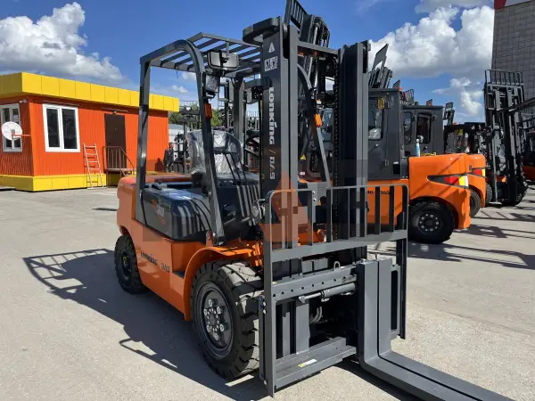Дизельный вилочный погрузчик Lonking FD30T купить в Новокузнецке