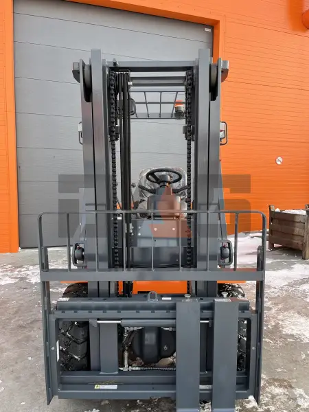 Дизельный вилочный погрузчик Lonking FD30T купить в Новокузнецке