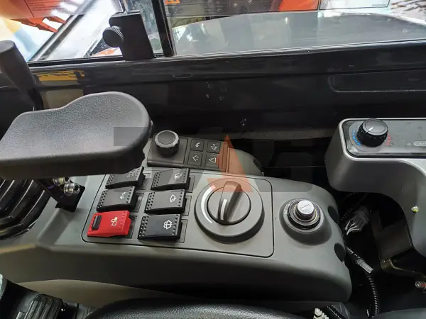Экскаватор Lonking CDM6035 купить в Новокузнецке