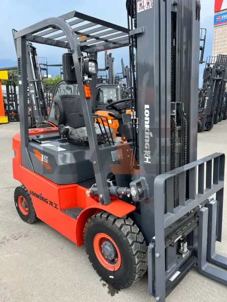 Дизельный вилочный погрузчик Lonking FD15T купить в Новокузнецке